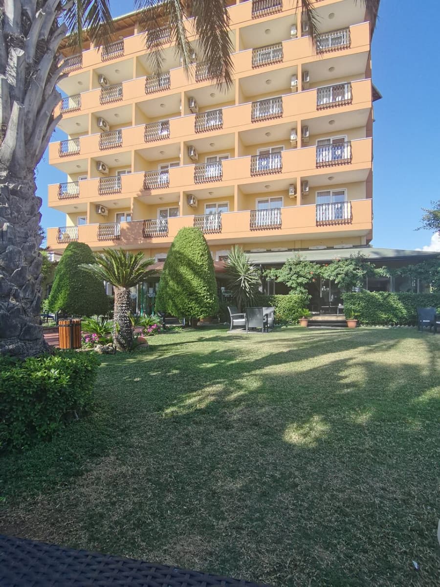 Arabella World Hotel