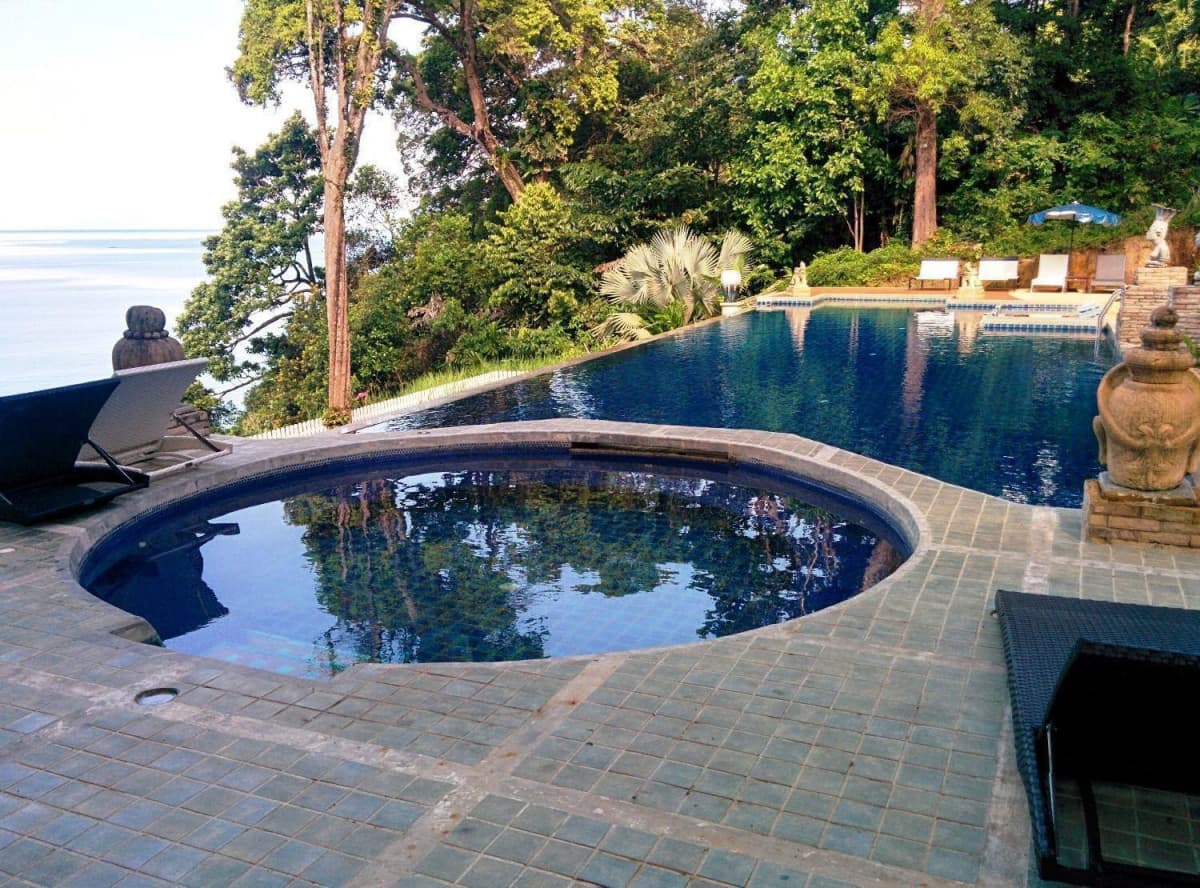 Koh Chang Cliff Beach Resort