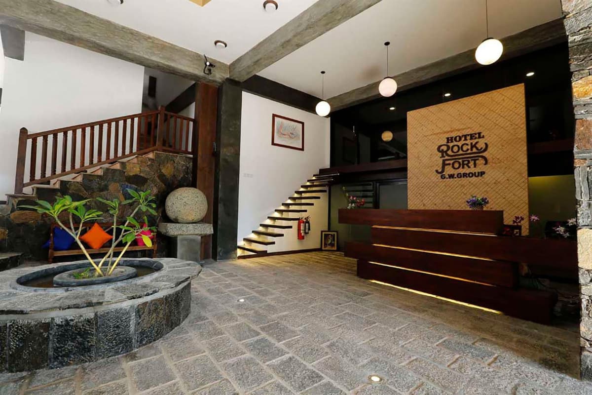 Rock Fort Hotel