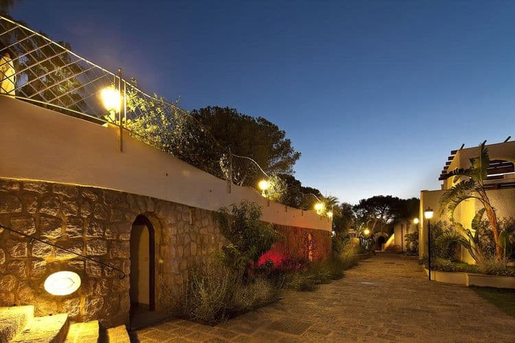 Garden & Villas Resort