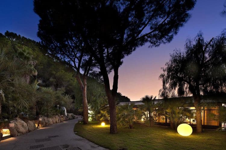Garden & Villas Resort