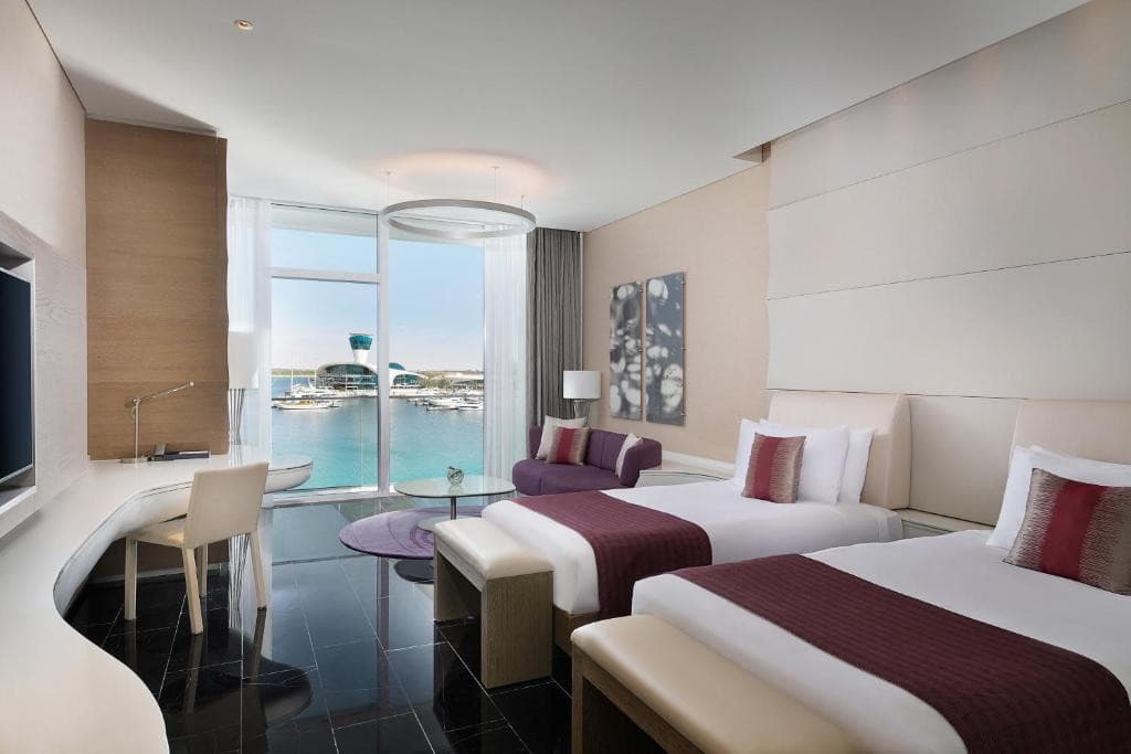 W Abu Dhabi – Yas Island (ex. Yas Hotel Abu Dhabi)