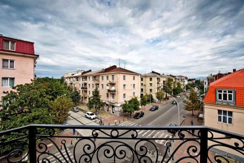 Eiffel Hotel