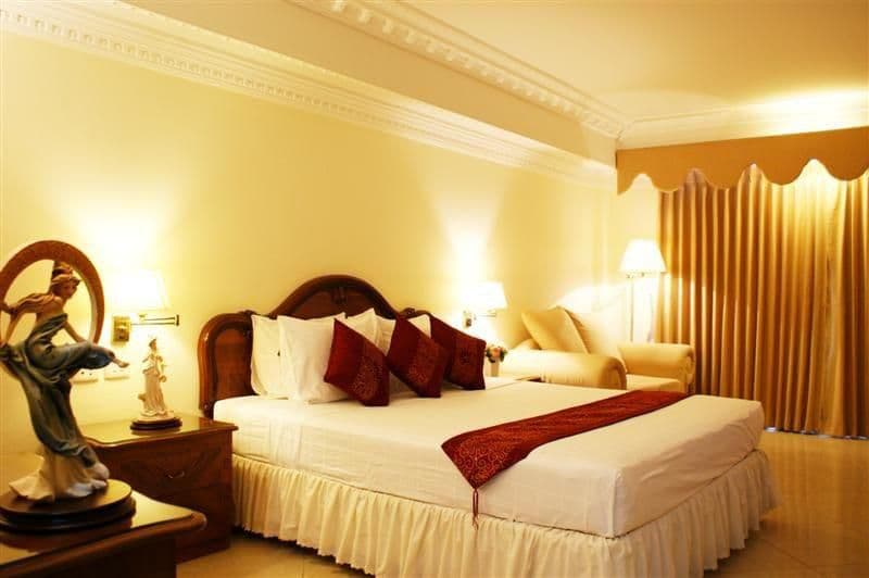 LK Royal Suite