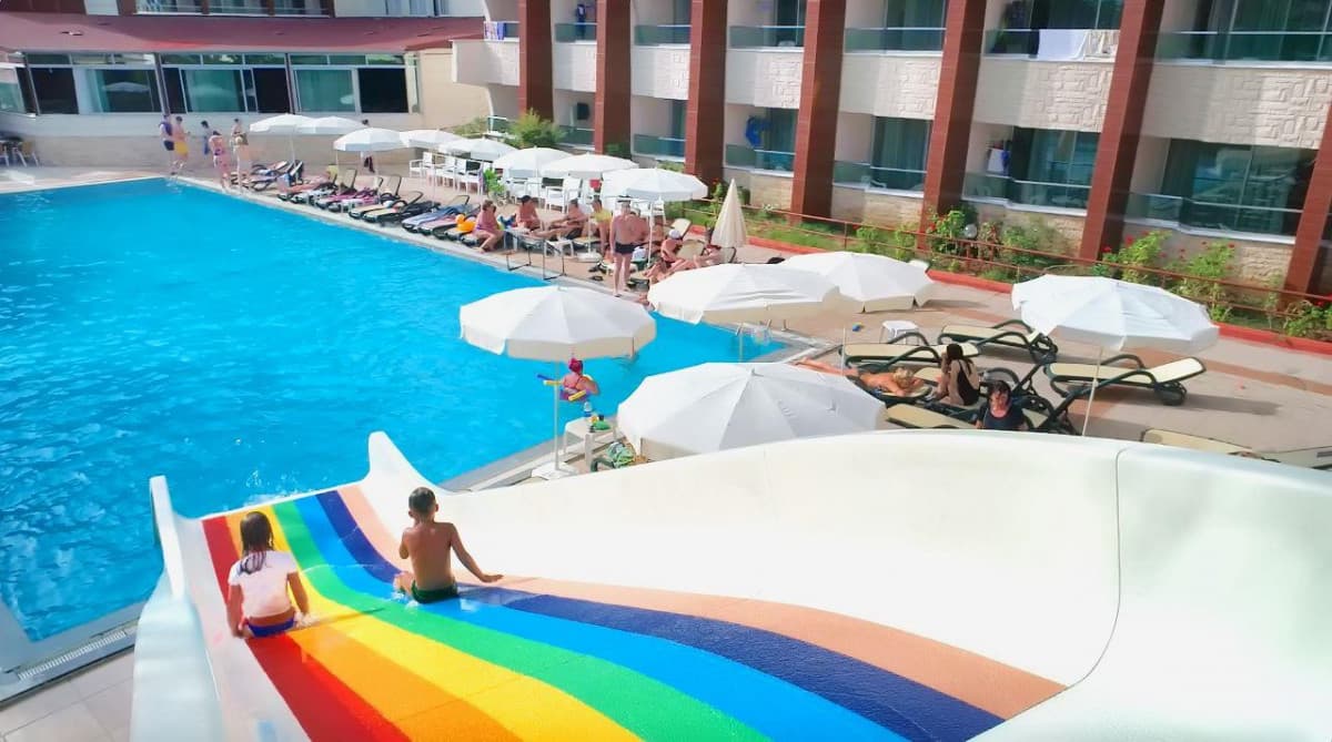 Club Tess Hotel