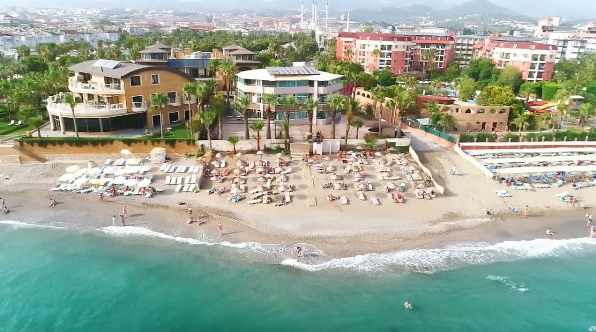 Club Tess Hotel