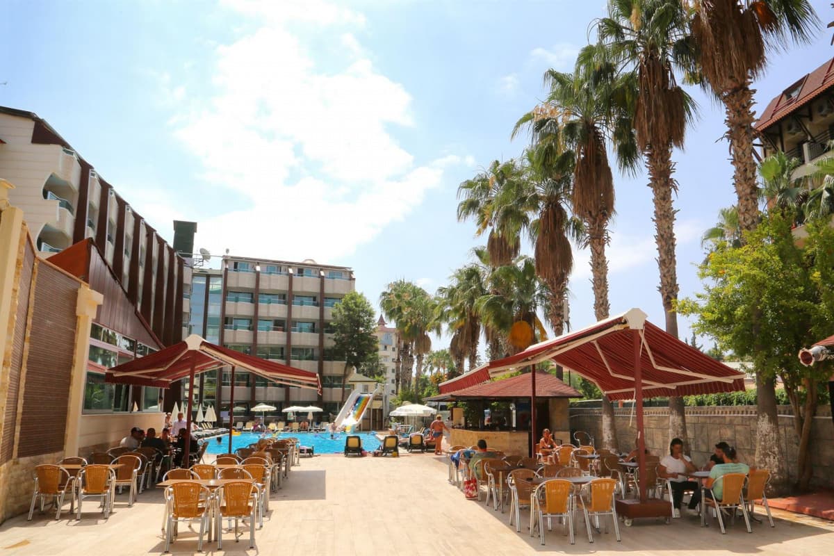 Club Tess Hotel
