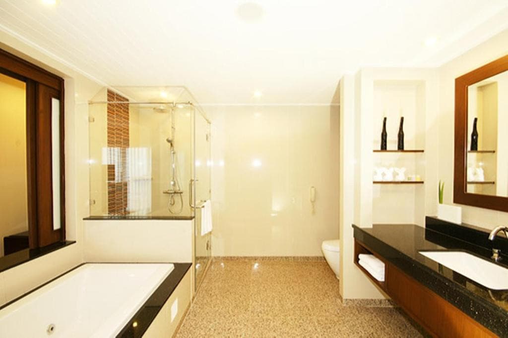 HERITAGE PATTAYA BEACH RESORT (THE)
