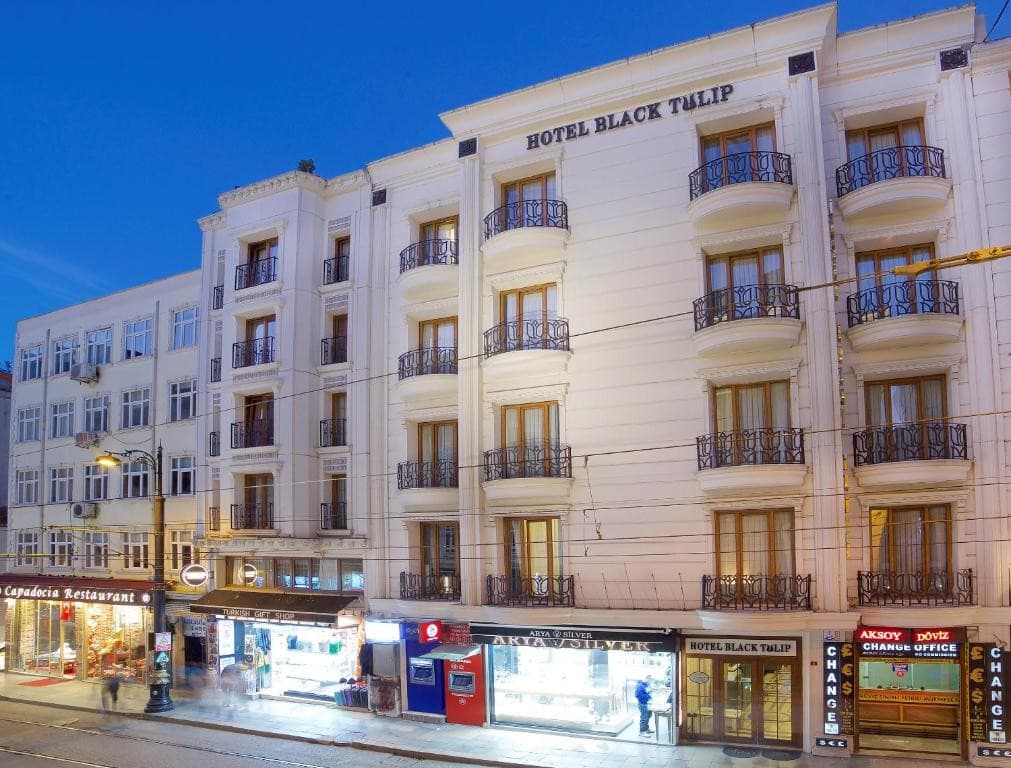 HOTEL BLACK TULIP