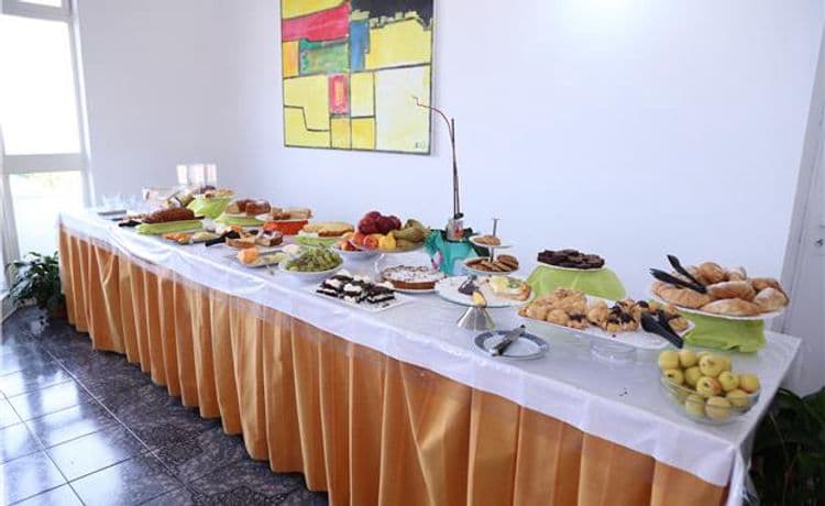 La Perla Hotel