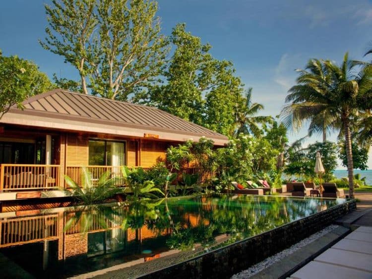 Dhevatara Beach Hotel