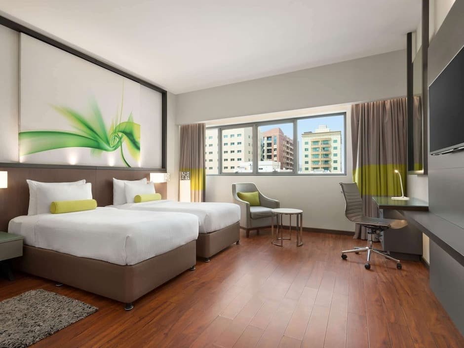 Howard Johnson Plaza By Wyndham Dubai