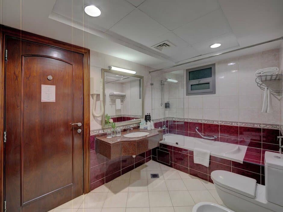 Howard Johnson Plaza By Wyndham Dubai