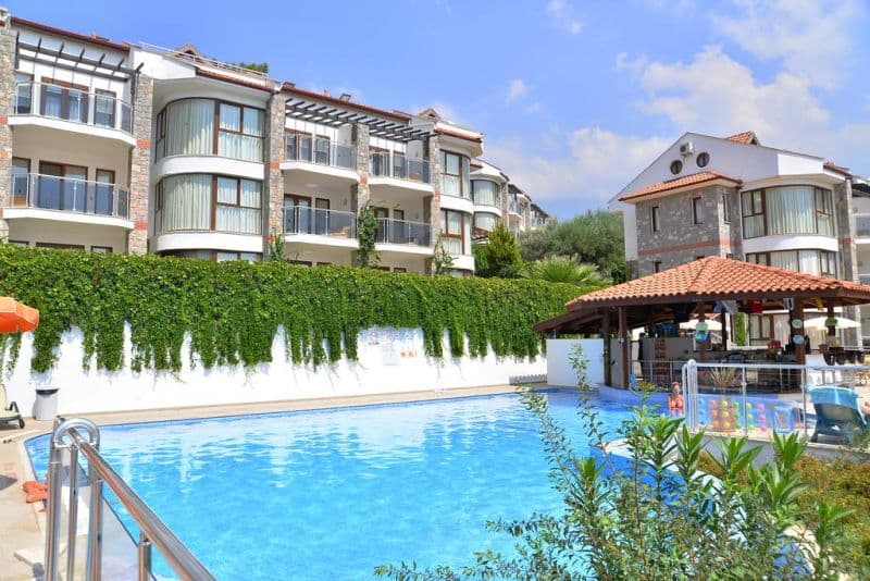 Golden Life Heights (Adults Only)
