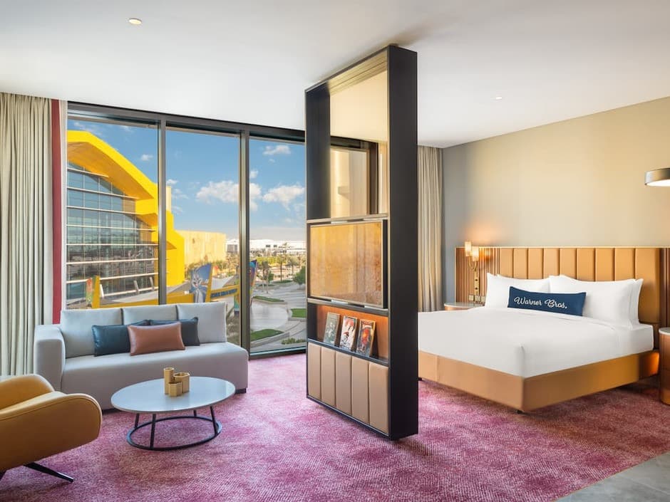 The WB Abu Dhabi, Curio Collection by Hilton