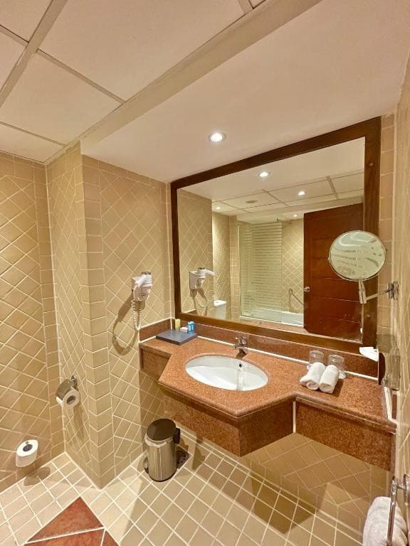Cyrene Island Hotel