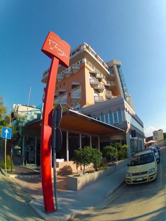 City Hotel