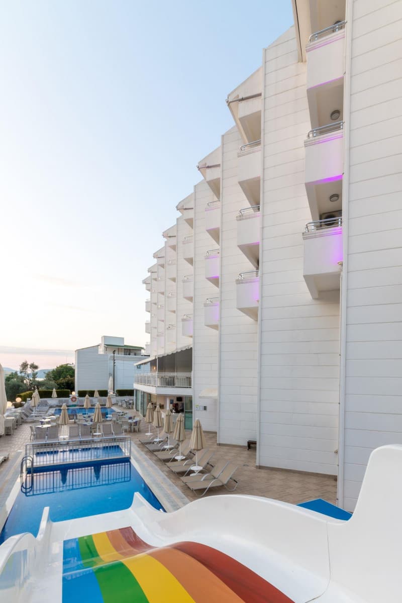 Ideal Piccolo Hotel (Adults Only)