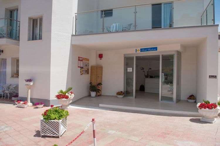 Umberto Hotel