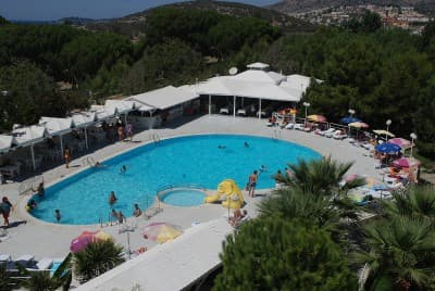 Flora Suites Hotel