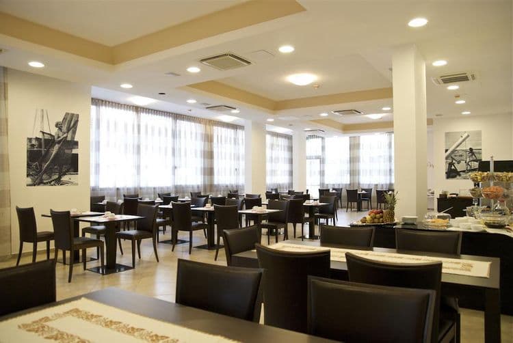 Sovrana Hotel & Re Aqva Spa