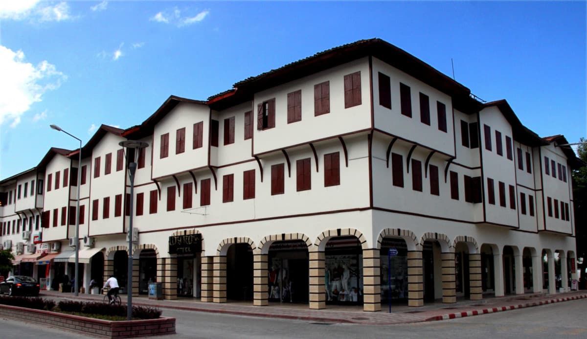 Idyros Hotel