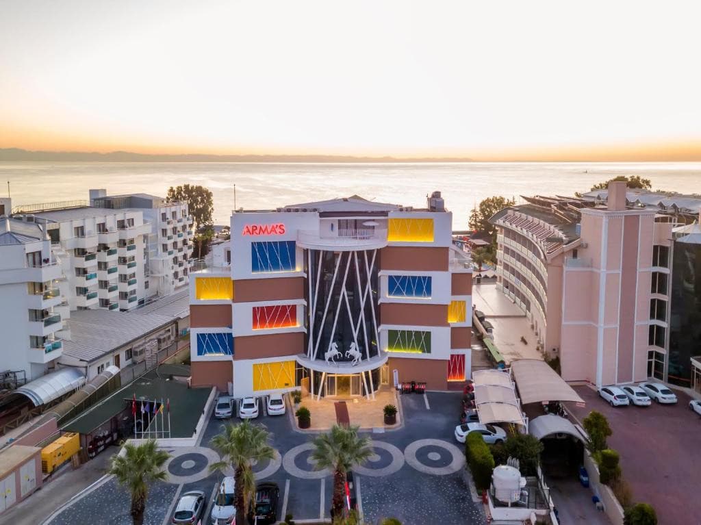 Armas Beach Hotel
