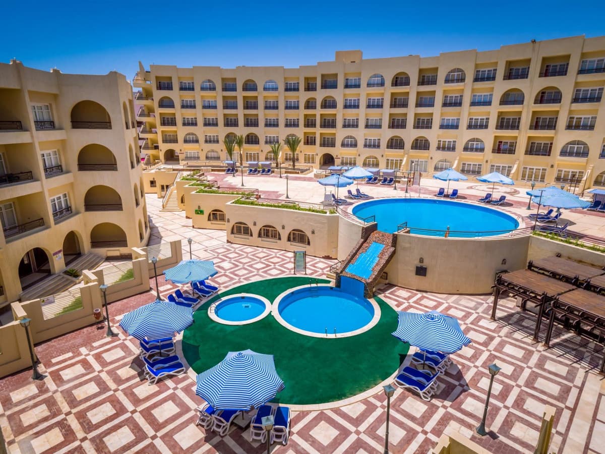 Sunny Days Mirette Resort & Aqua Park