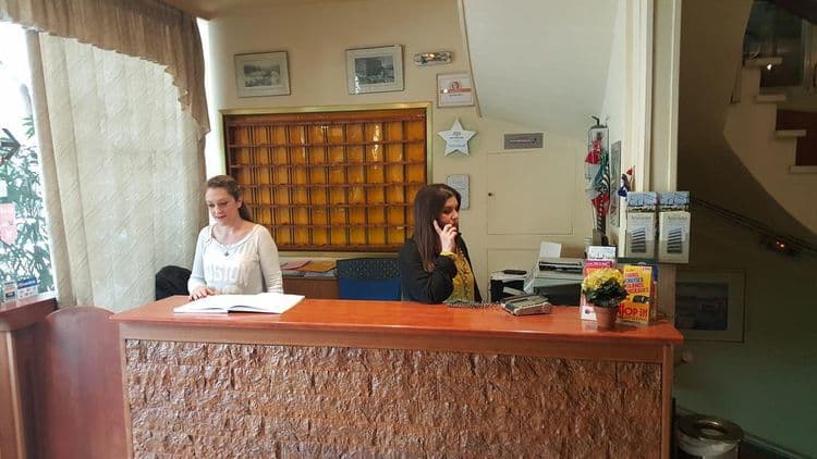 Aristoteles Hotel