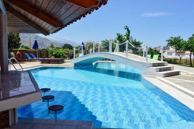Dias Apartments