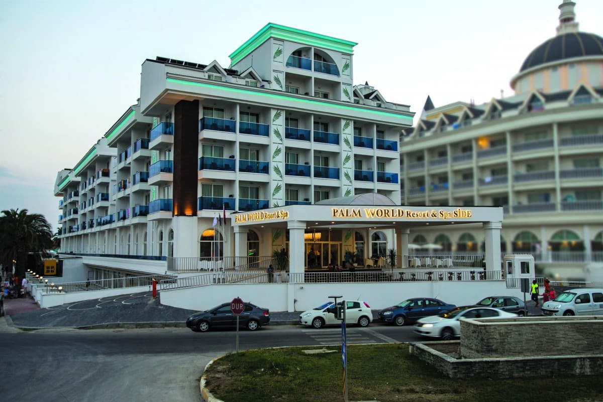 Palm World Resort & Spa Side