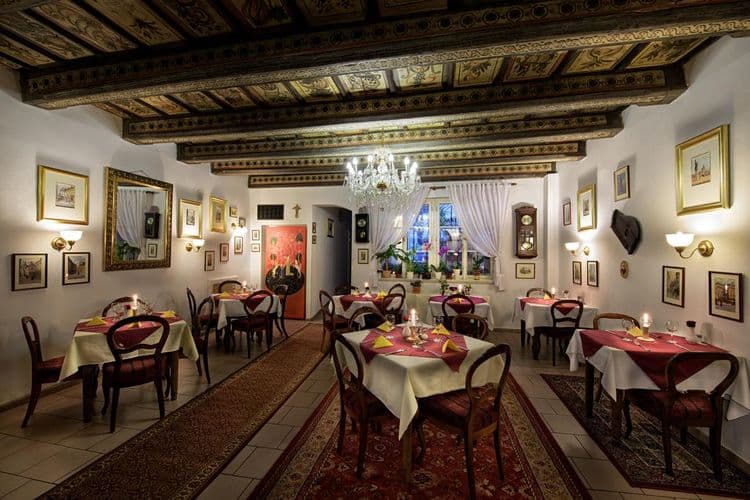 Red Lion Hotel