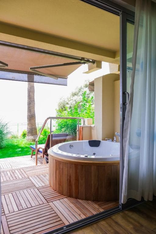 Melas Resort