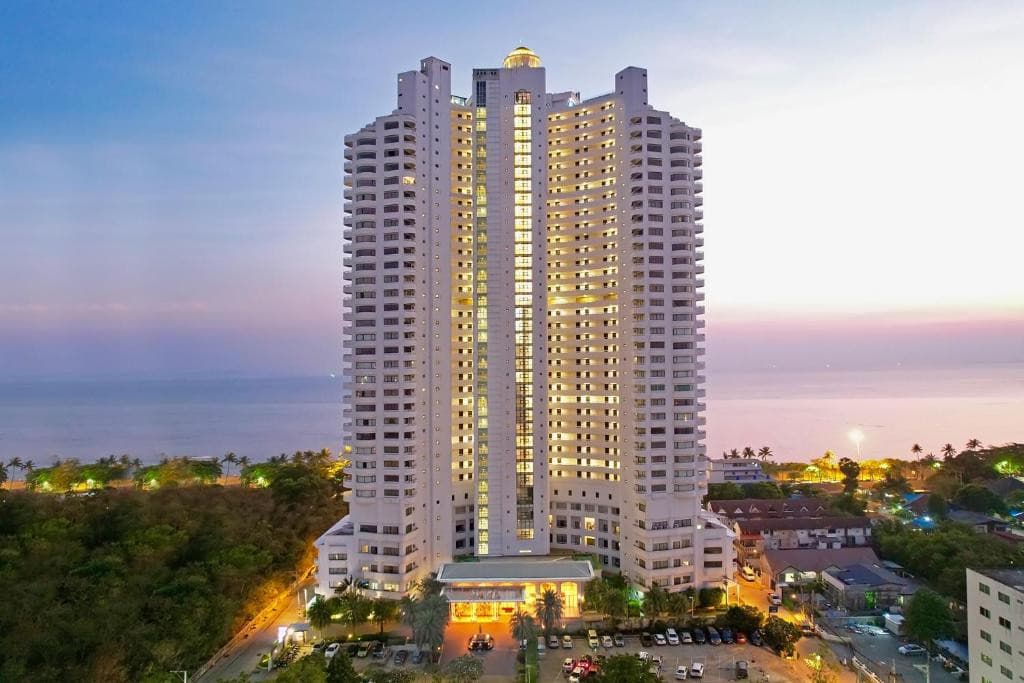 D Varee Jomtien Beach