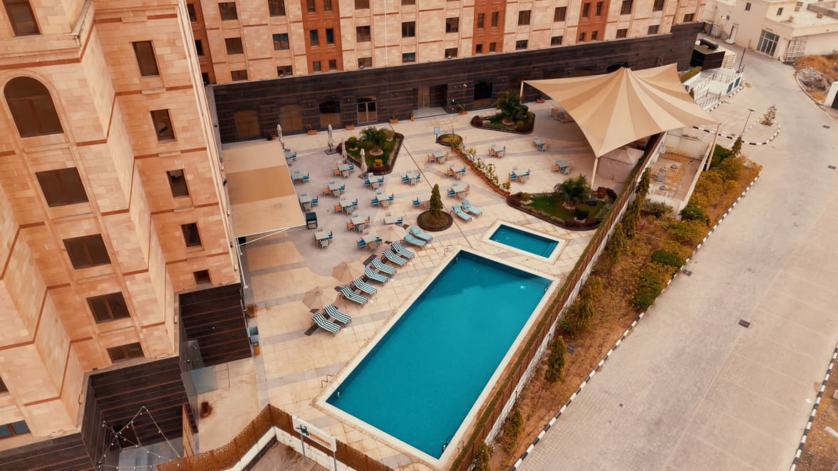TULIP INN MAJAN
