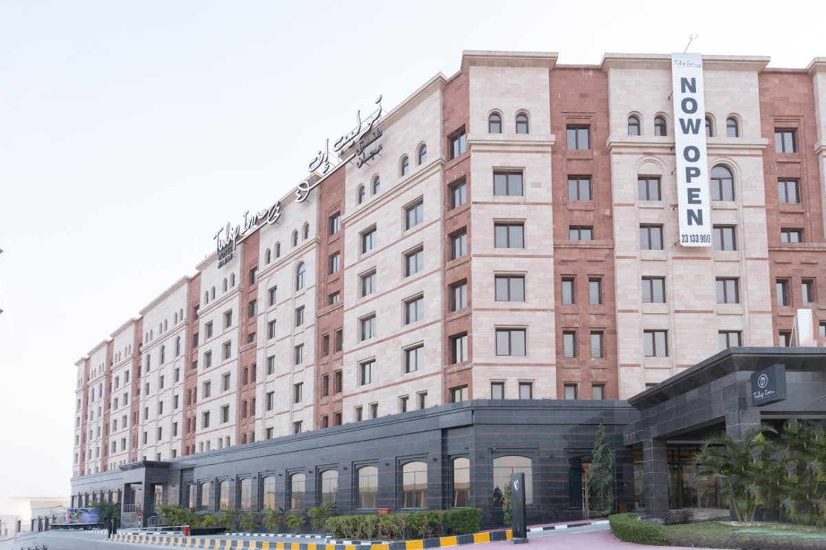 TULIP INN MAJAN