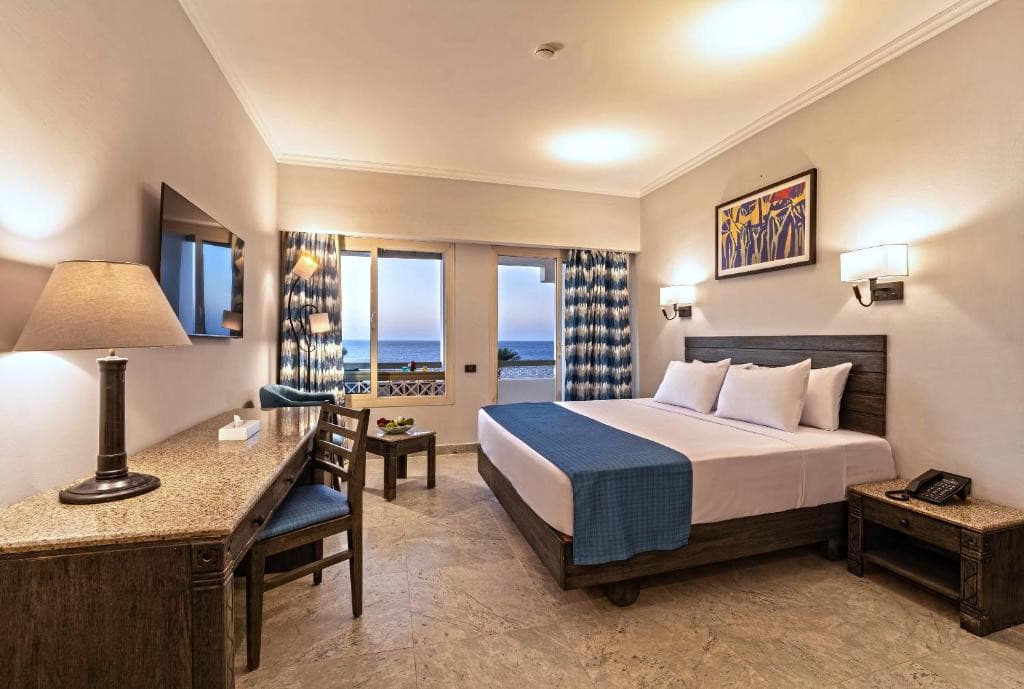 Coral Beach Resort Tiran
