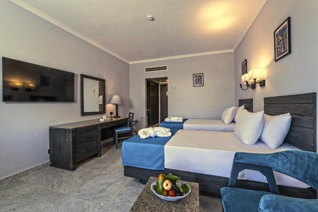 Coral Beach Resort Tiran