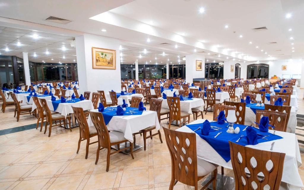Elphistone Resort