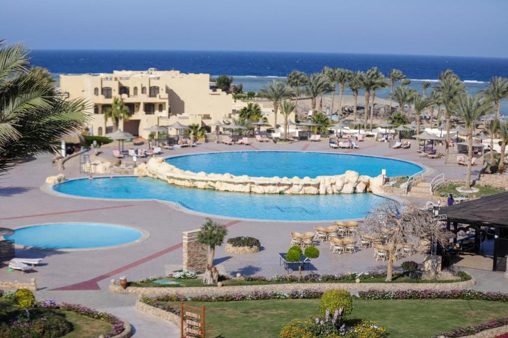 Elphistone Resort