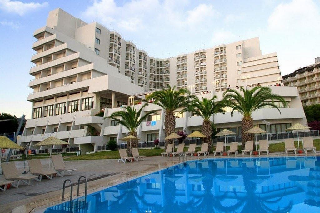 Vista Azur Hotel  (ex. Blue Vista Hill Hotel)
