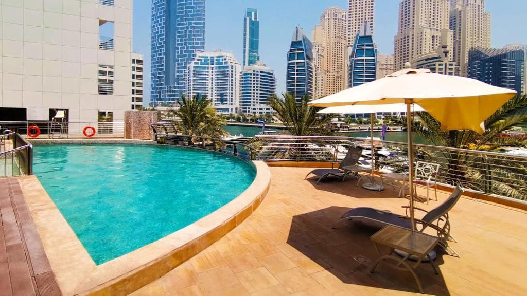 Signature Hotel Apartments & Spa Marina.