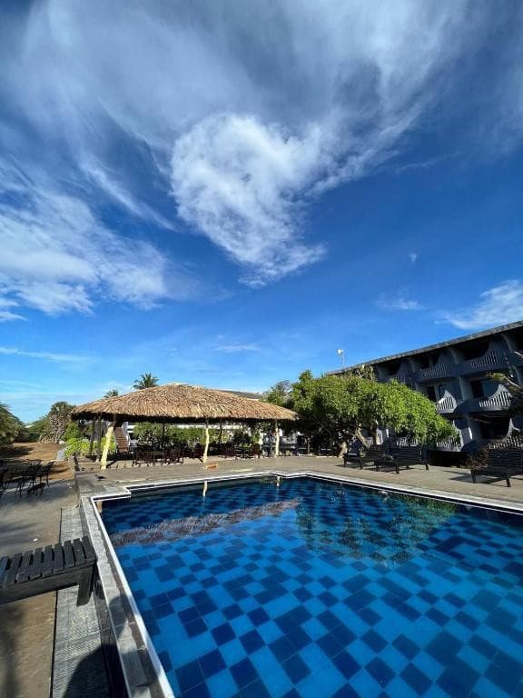 Peacock Beach Hotel