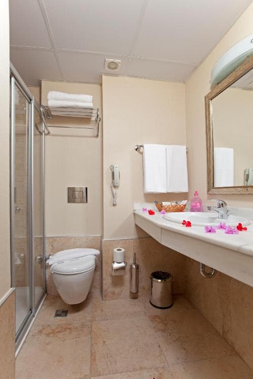 Kleopatra Remi Hotel