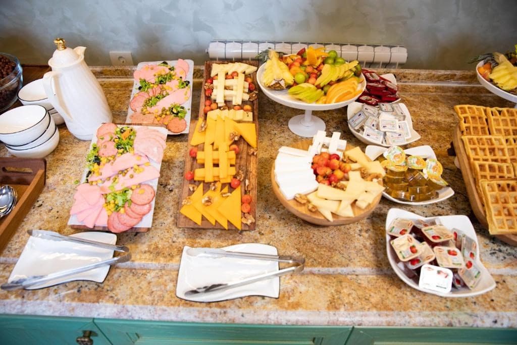 MIDWAY HOTEL BAKU
