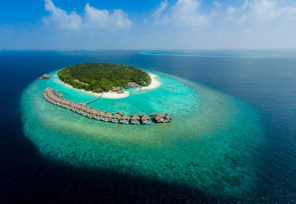 Dusit Thani Maldives Hotel