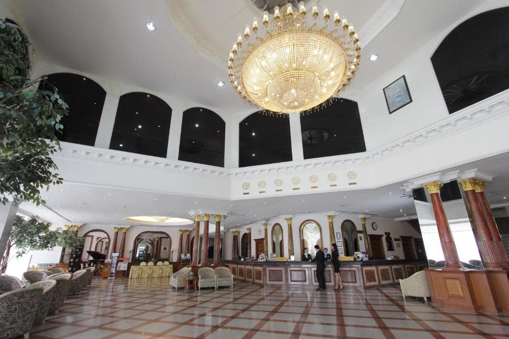 Royal Benja Hotel