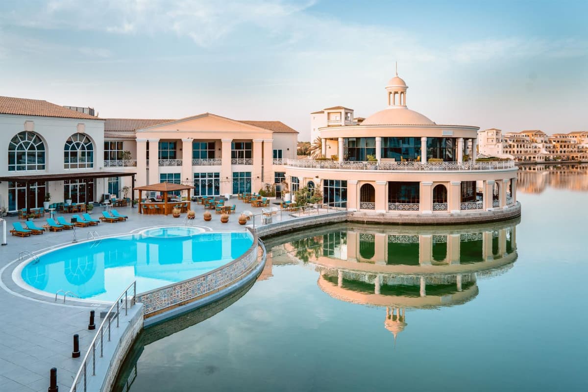 Millennium Lakeview Hotel