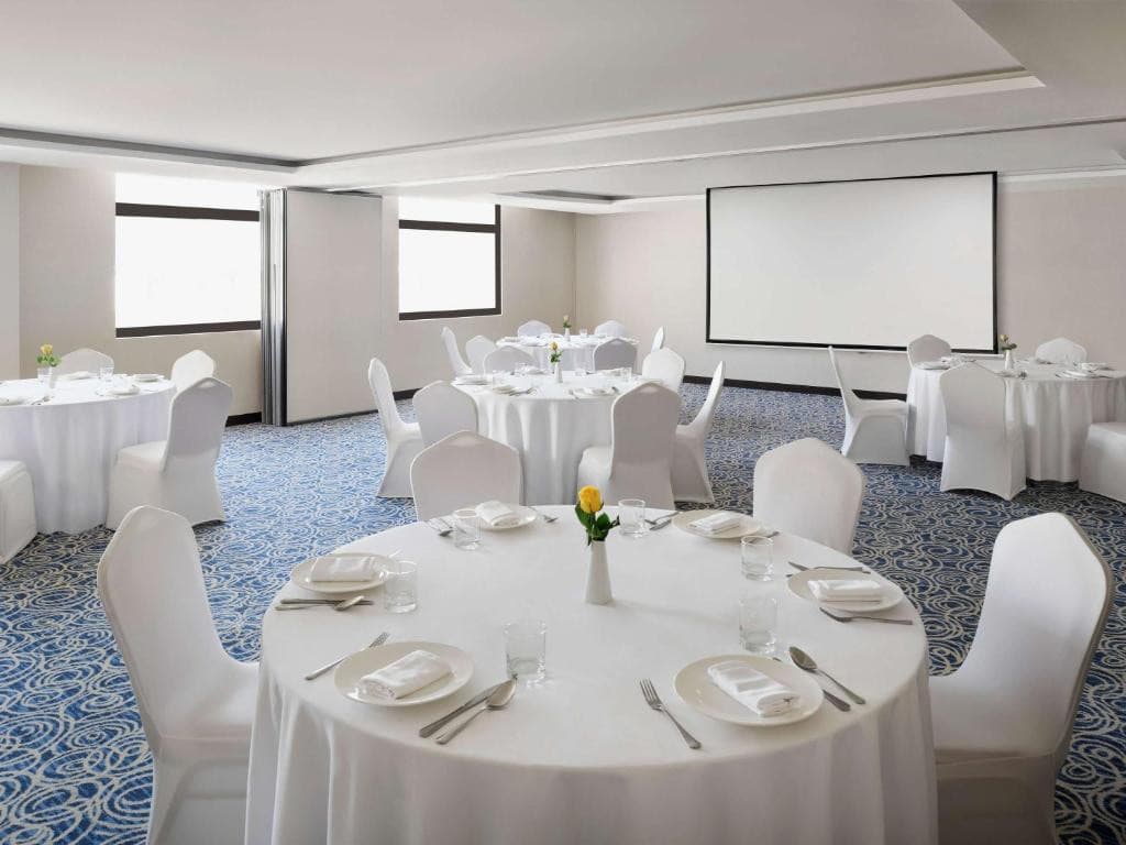 Movenpick Hotel Apartments Al Mamzar Dubai