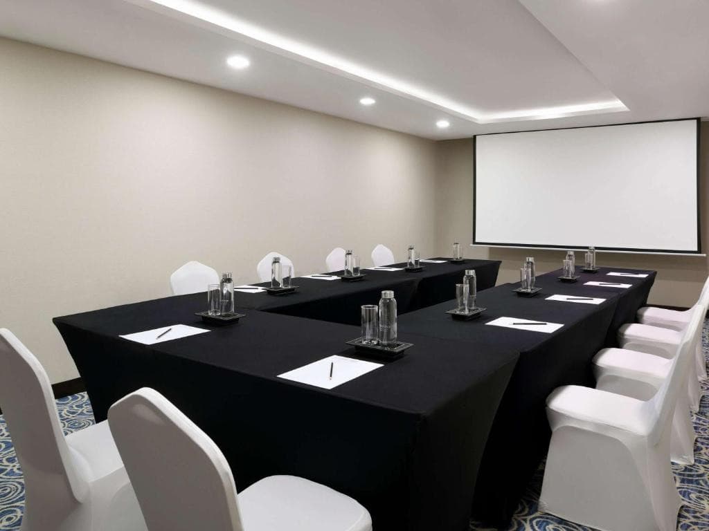 Movenpick Hotel Apartments Al Mamzar Dubai